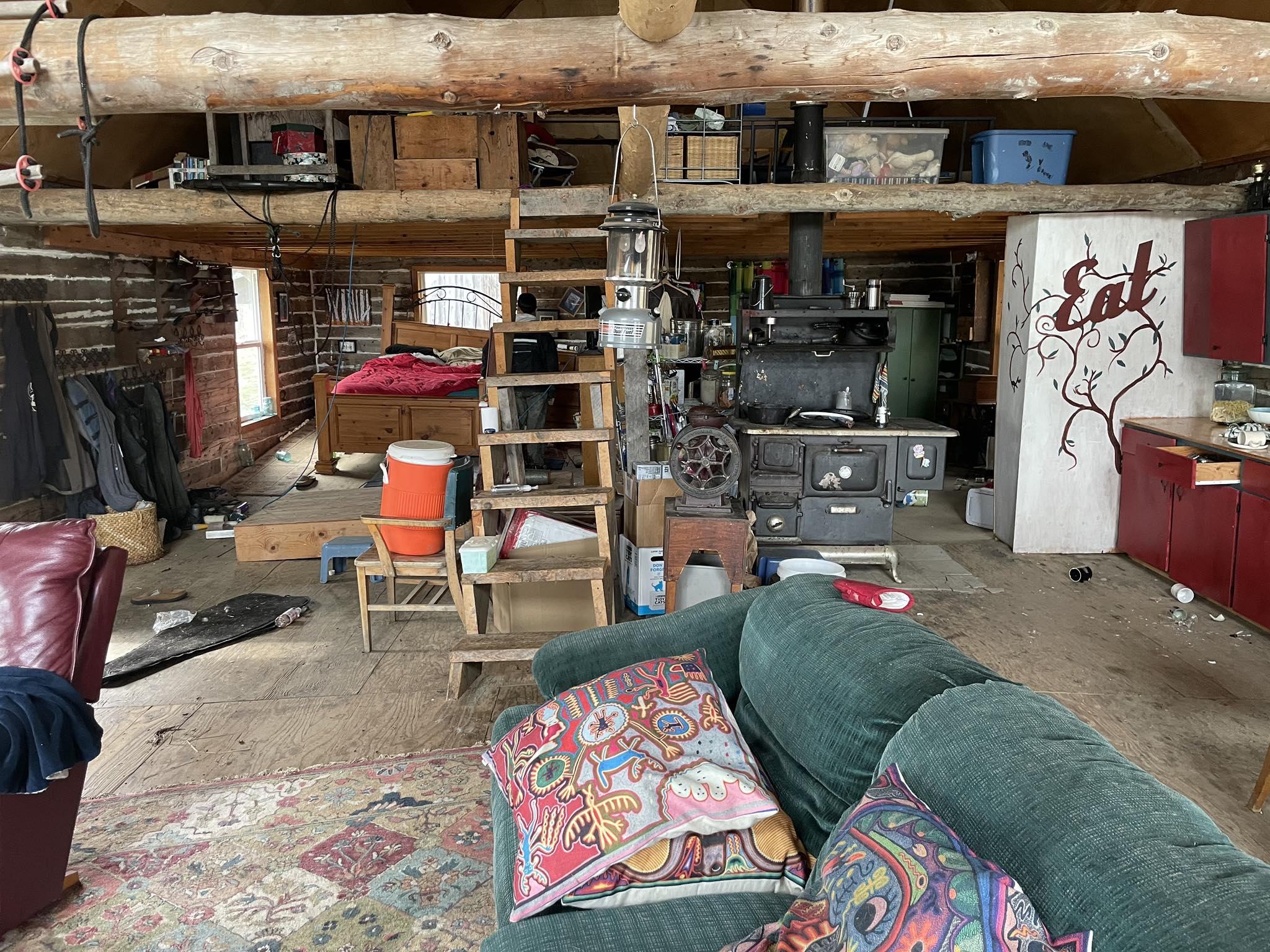 Interior status